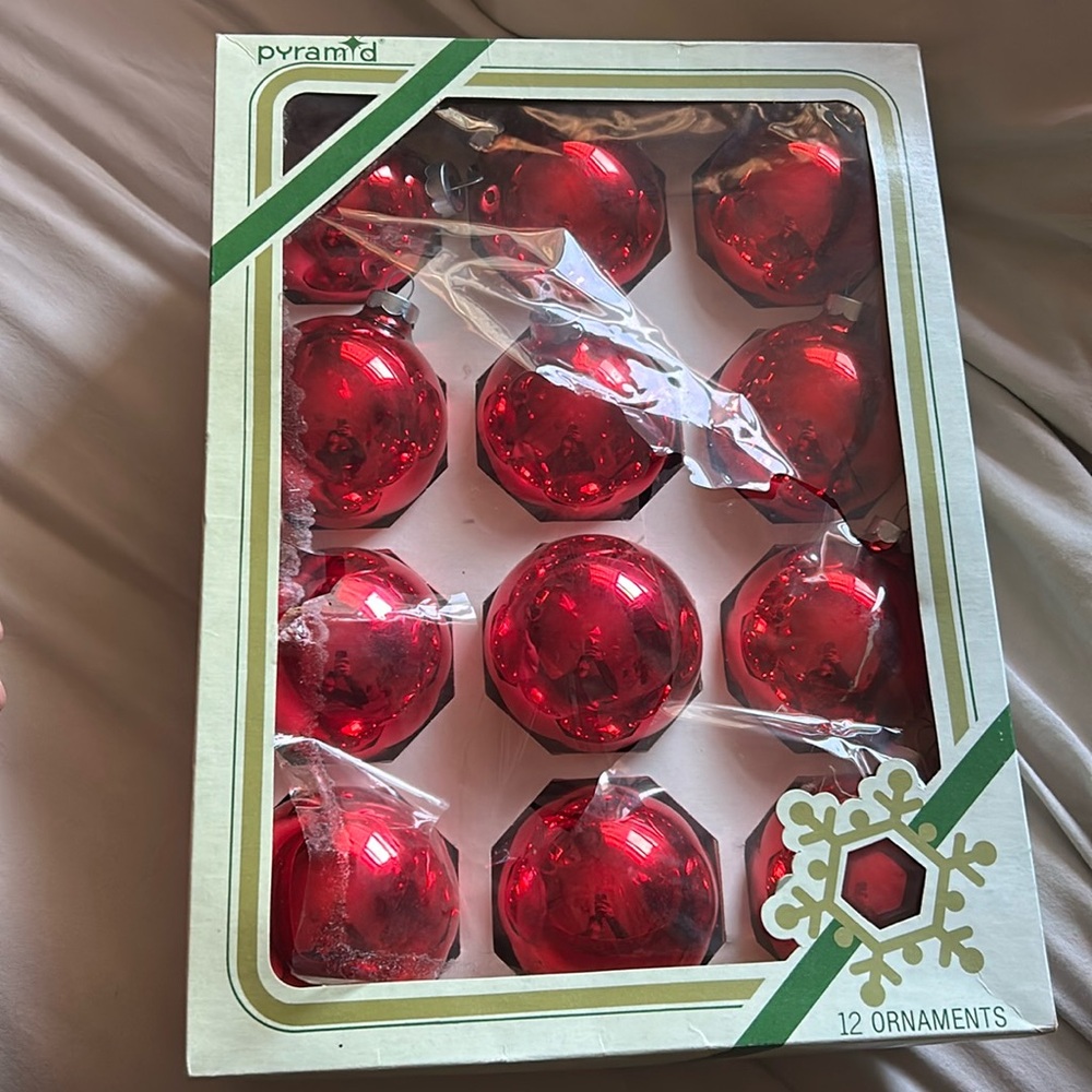 FREE W/ PURCHASE OF $10 Pyramid Vintage Christmas Ornaments- set of 12 Red balls